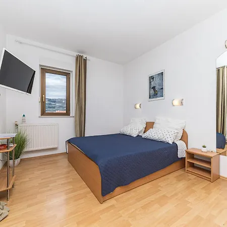 Stunning In Kastel Stafilic Appartement *